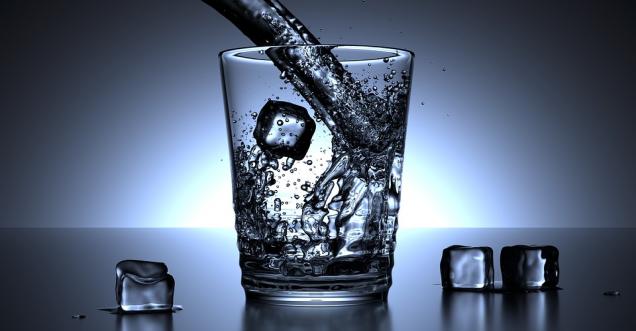 Drinking Cold Water After Meal Leads To Cancer: Hoax