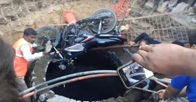 Video watch, Hyderabad biker fall into hole outside Telangana secretariat