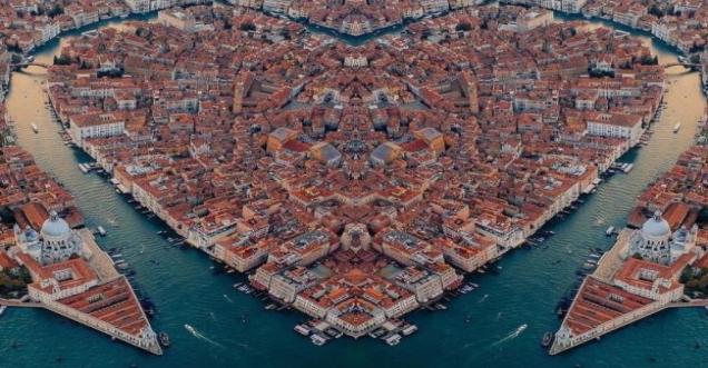 Truth about Venice City in Italy, is it heart shape image size