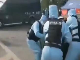 Catch people without masks, no this is not a coronavirus china police team