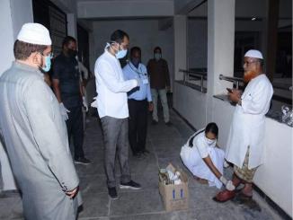 Did Imam instruct a nurse in Andhra Pradesh to wash his feet?