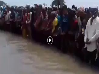 Muslims offering Namaaz standing in knee-deep water over Ganga river video viral
