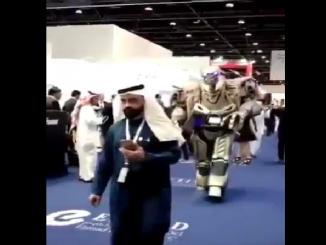 /fact-check/fact-check-fact-check-robot-bodyguard-protecting-the-king-of-bahrain-know-the-truth-of-viral-video-16604.html